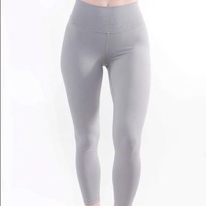 P’tula The Taylor Leggings